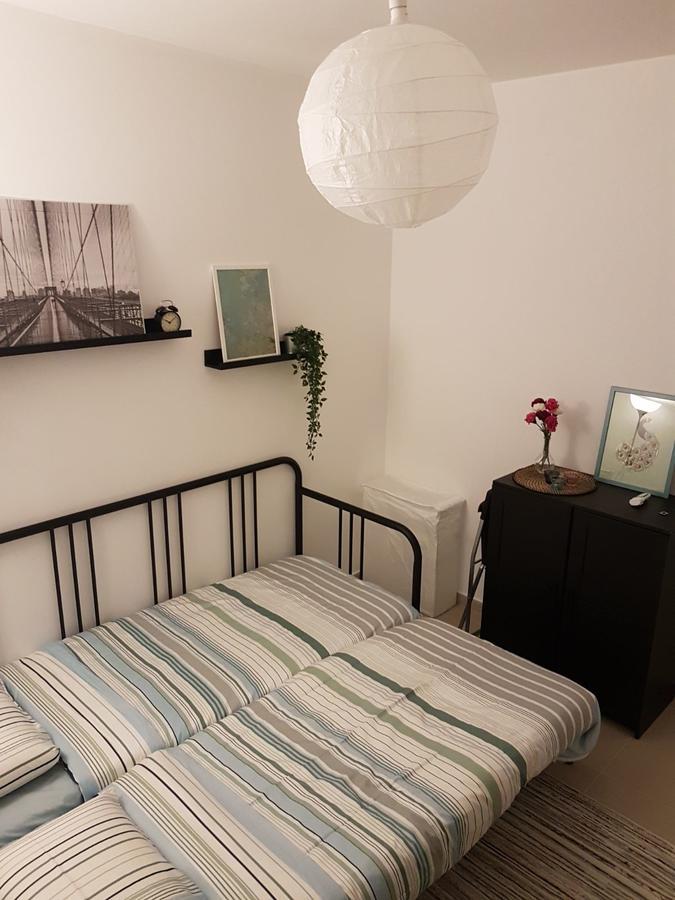 Private Bed/Bathroom In Netanya Exterior foto